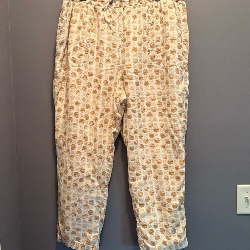 Kim Rogers Women's Standard M Beige Cropped Pants Geometric Elastic Waist
